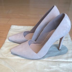 Alice + Olivia Dina Whipstitched Suede Pumps